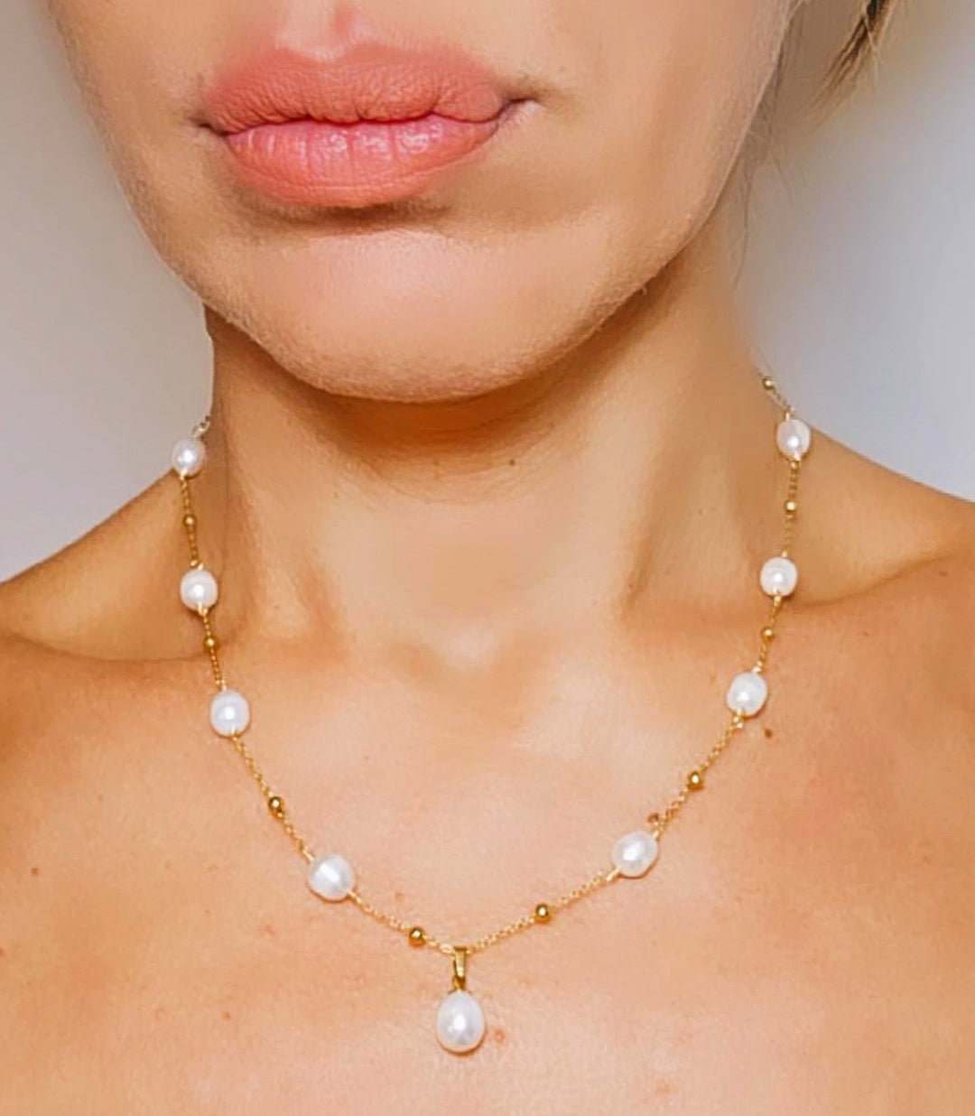 Collana Brooke
