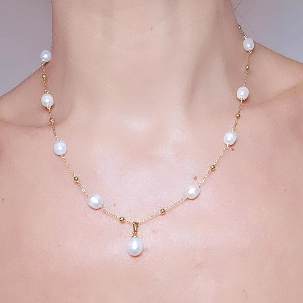 Collana Brooke