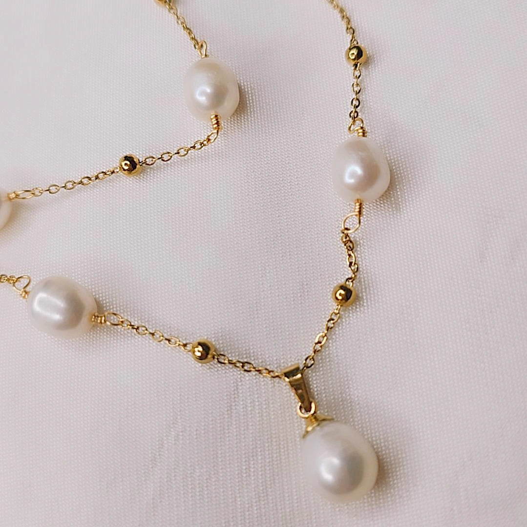 Collana Brooke