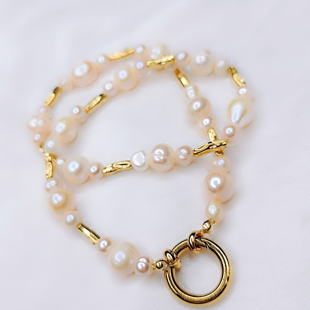 Collana Queen