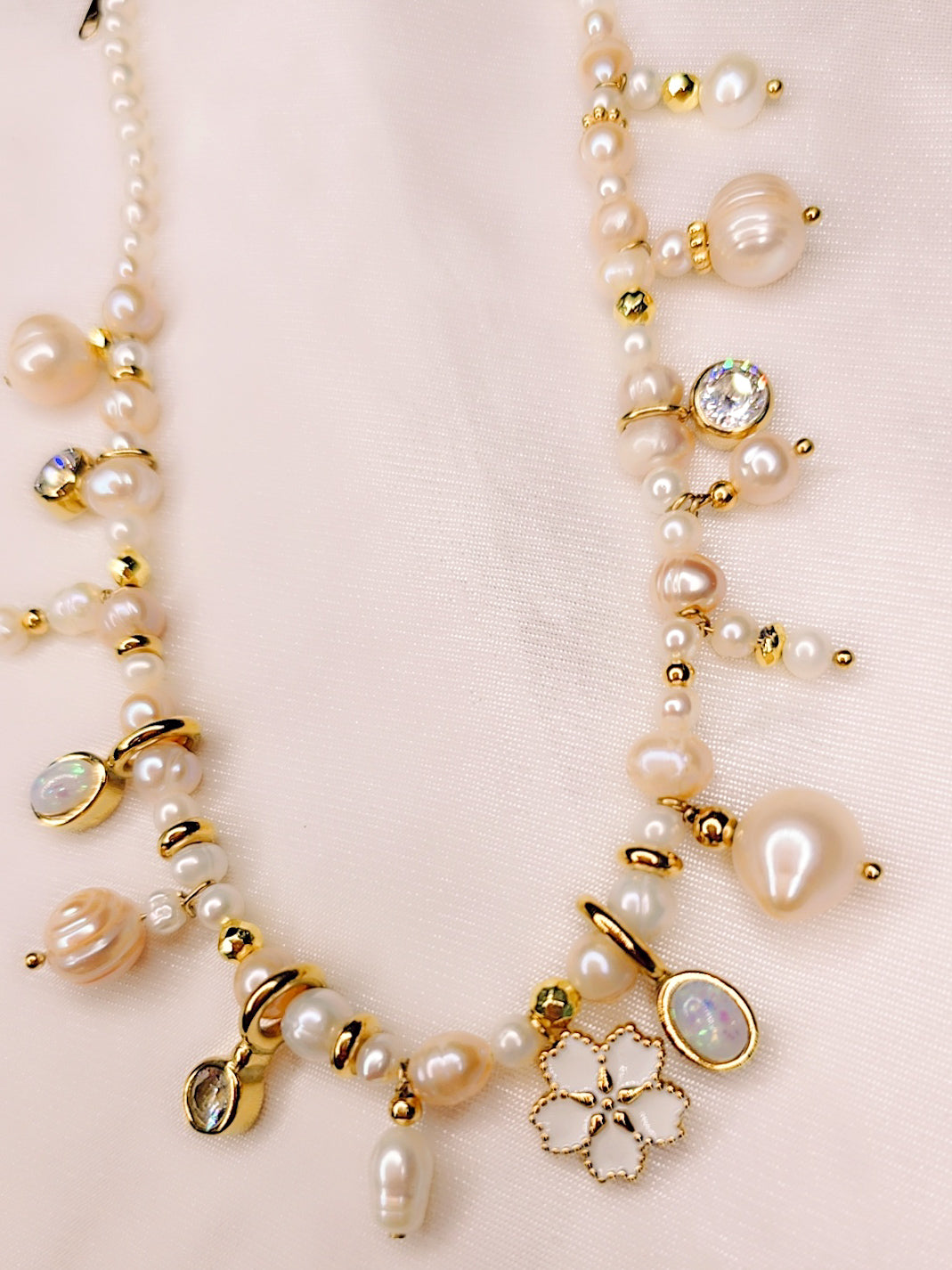 Collana Aurora