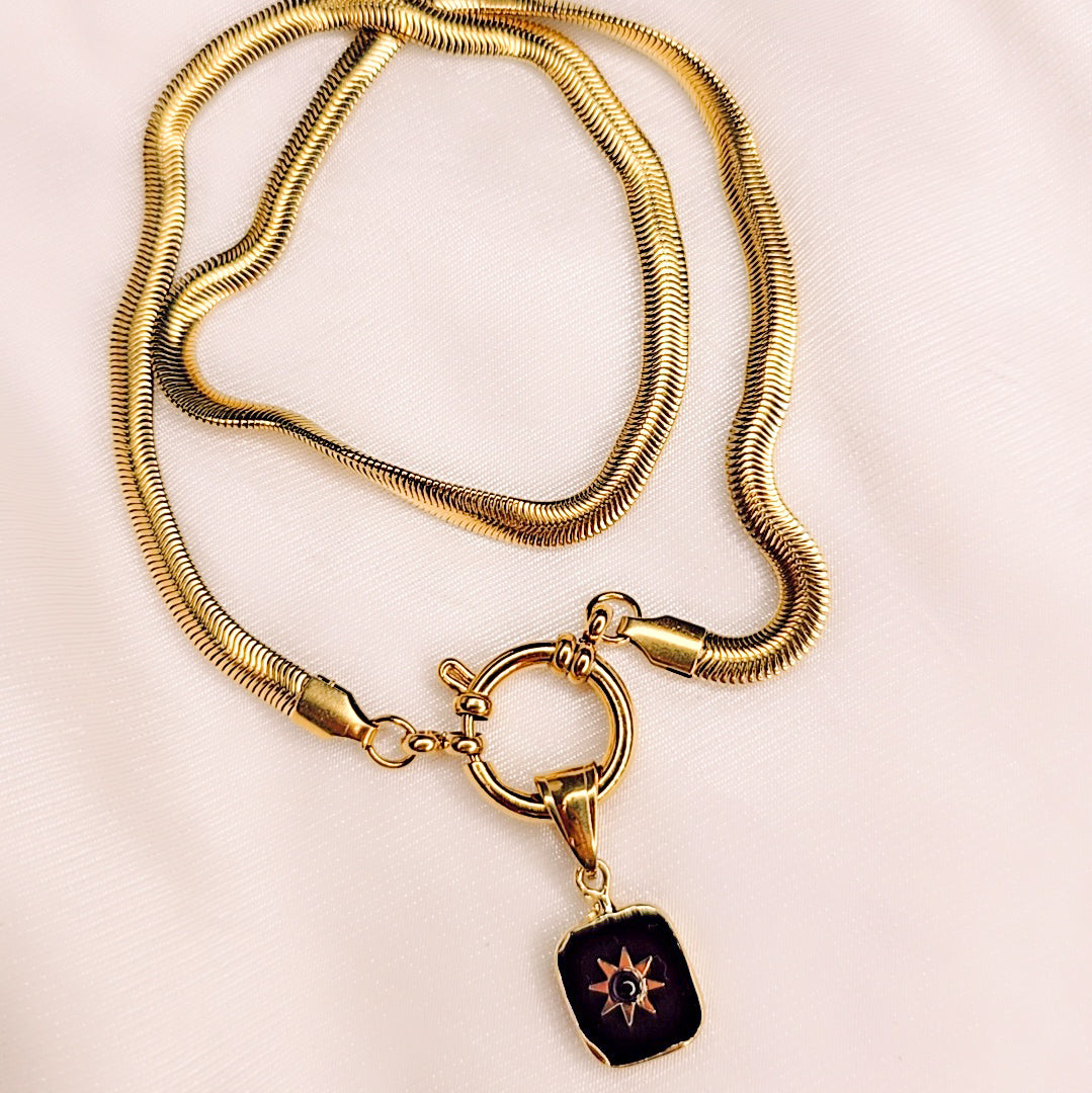 Collana Molly