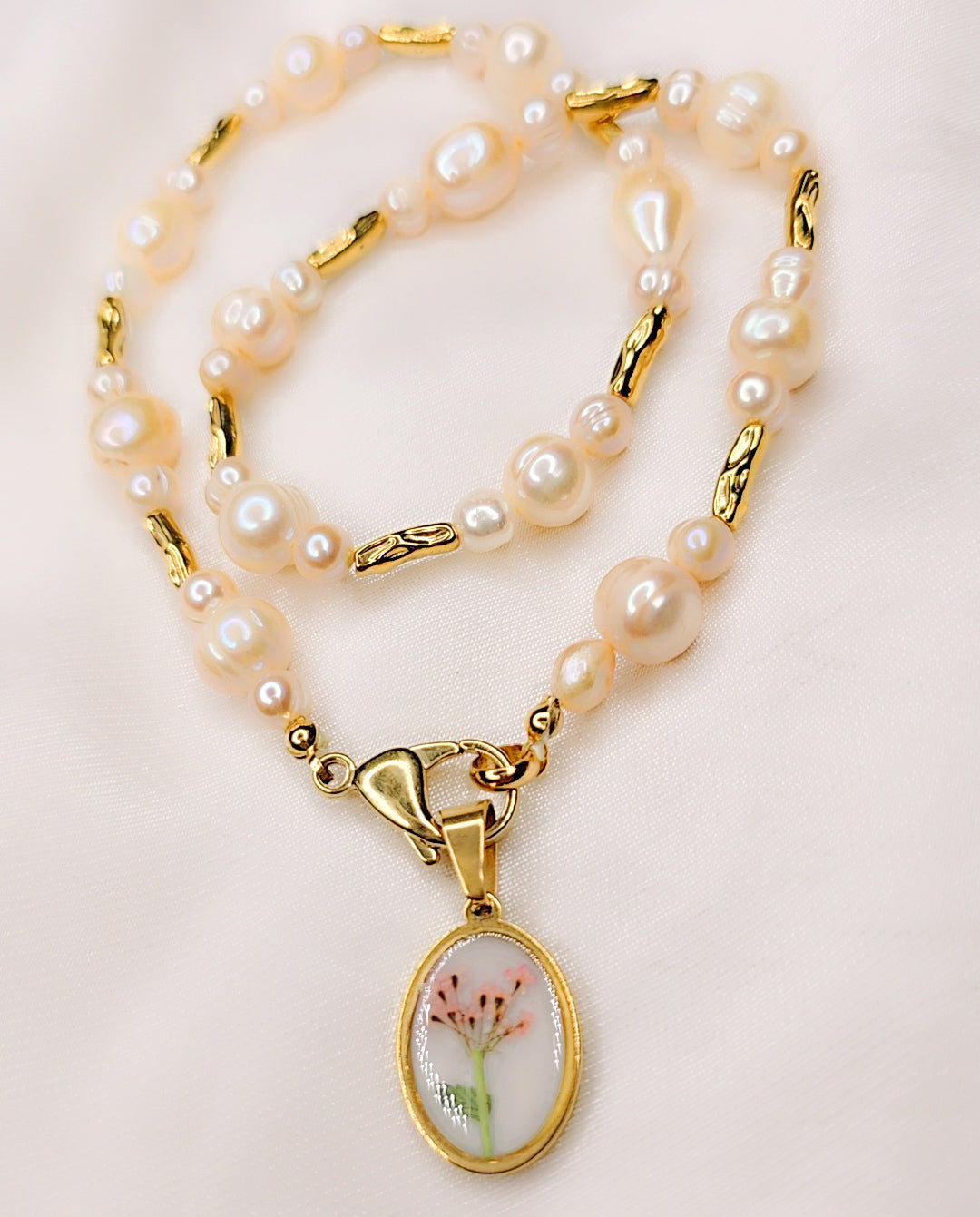 Collana Queen
