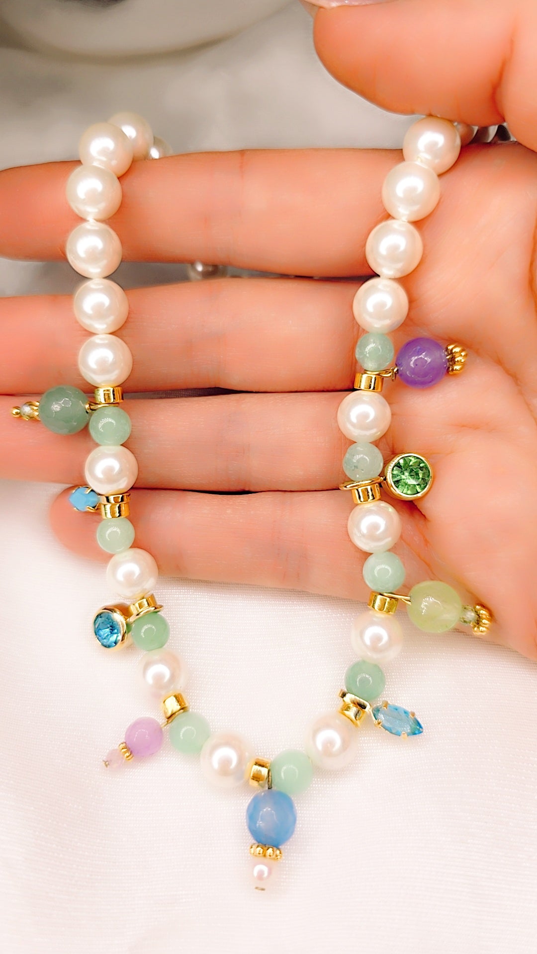 Collana Beth