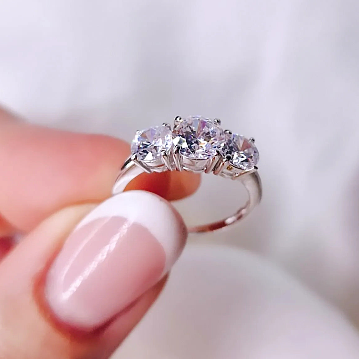 Anello Diana