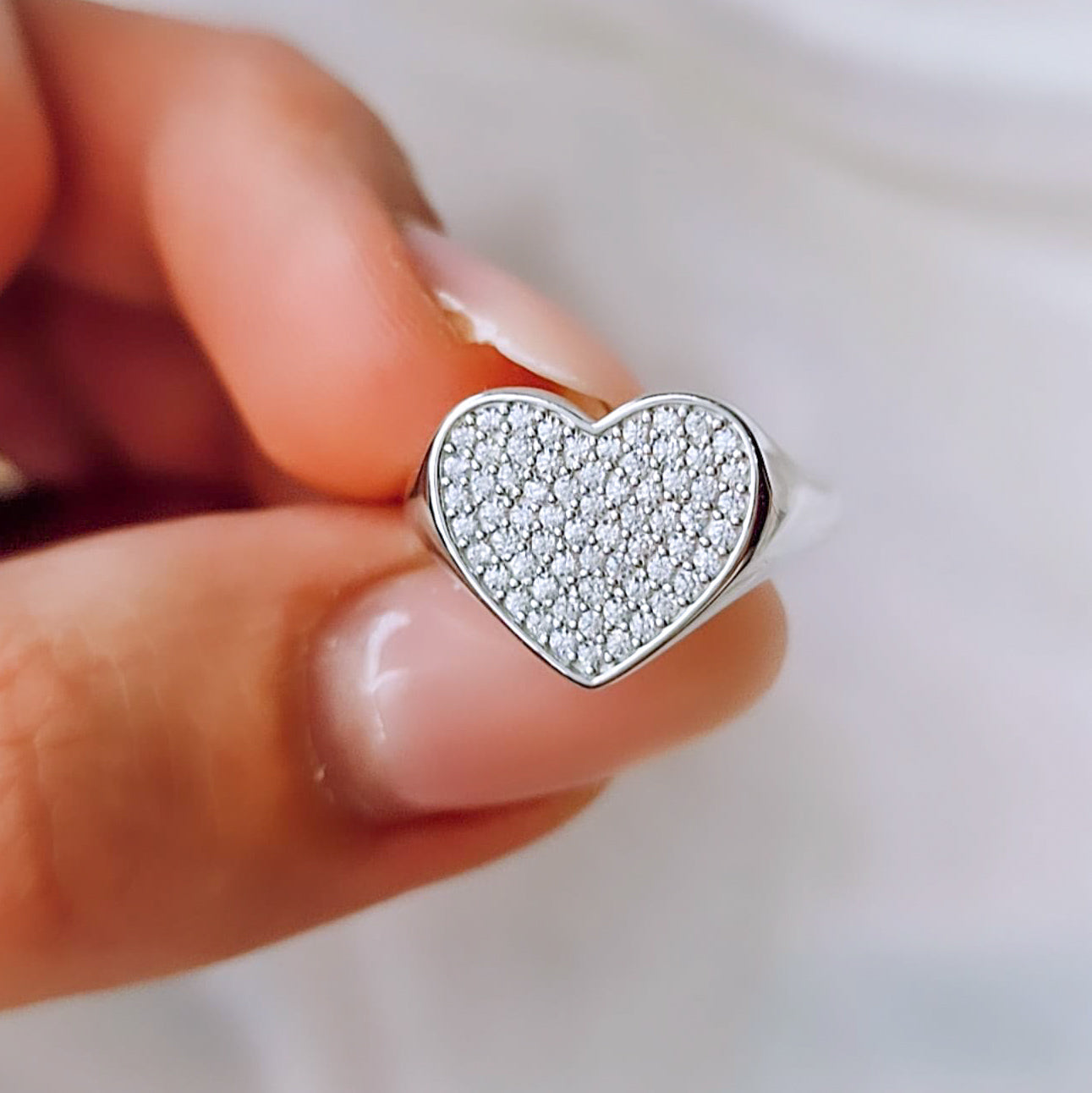 Anello Marika