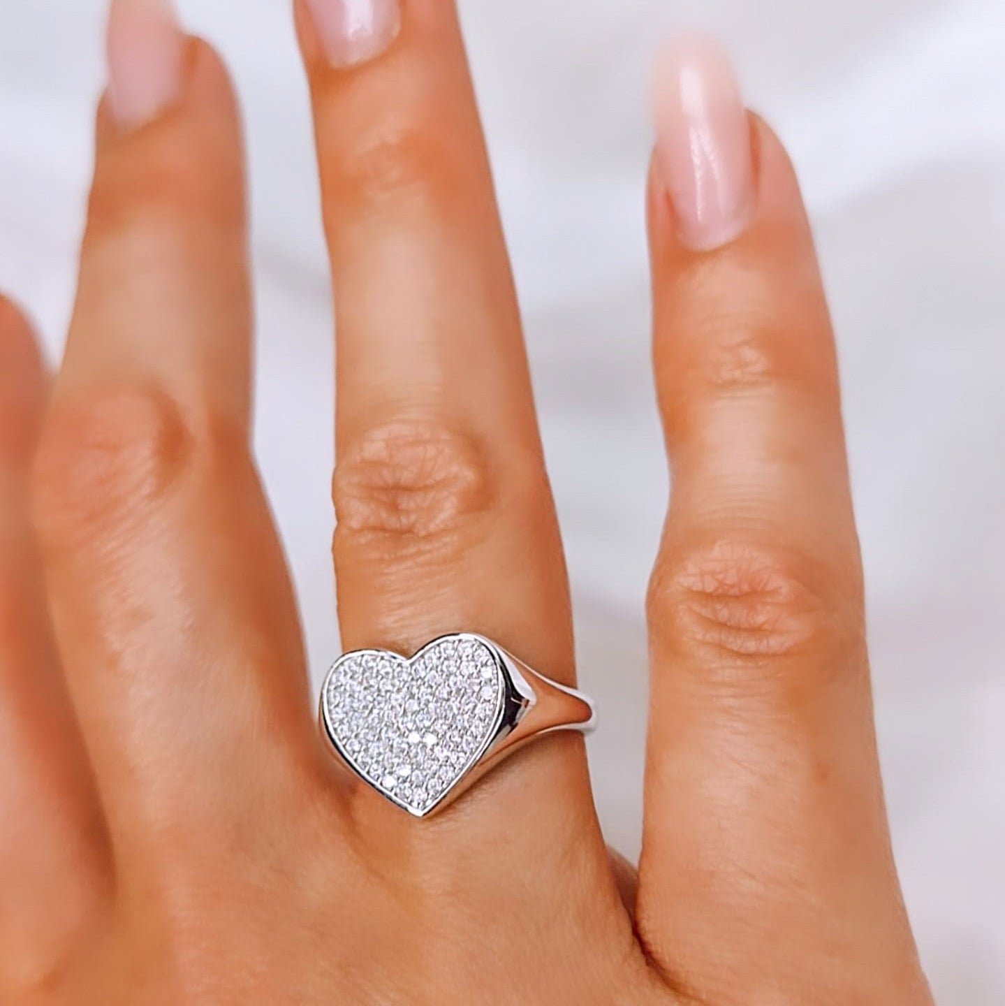 Anello Marika