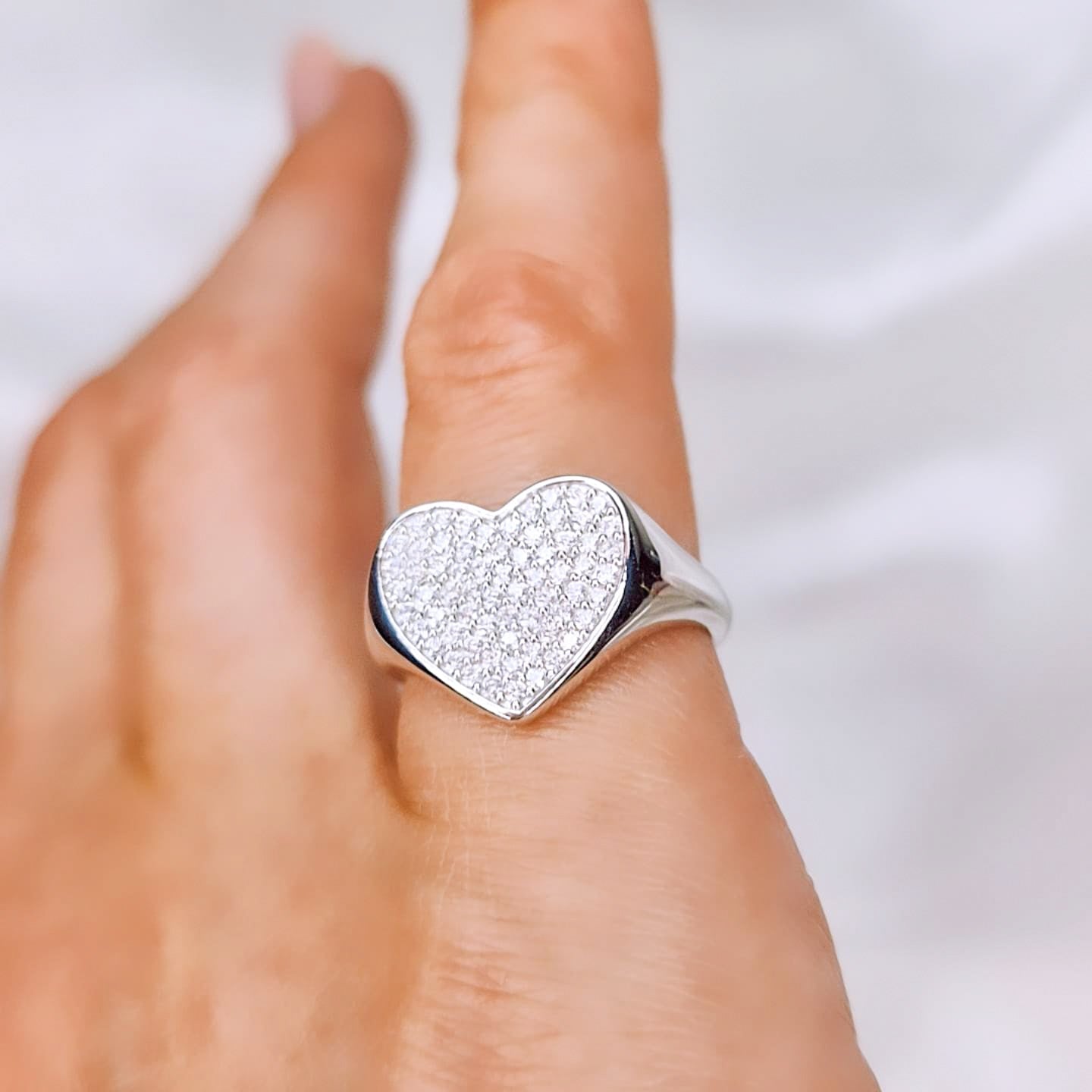 Anello Marika