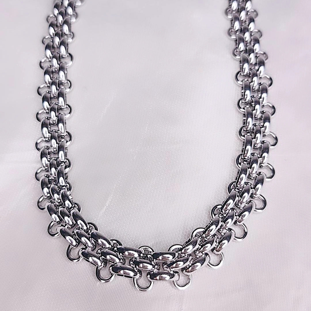 Collana Maddy