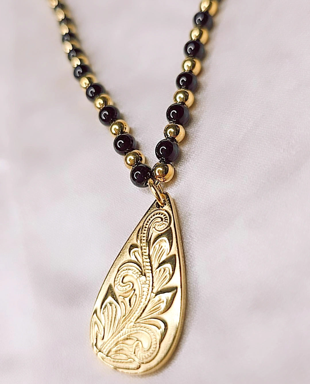 Collana goccia