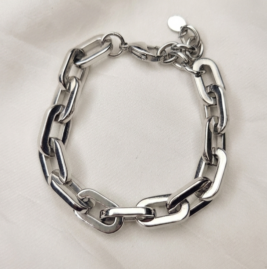 Allison Bracciale