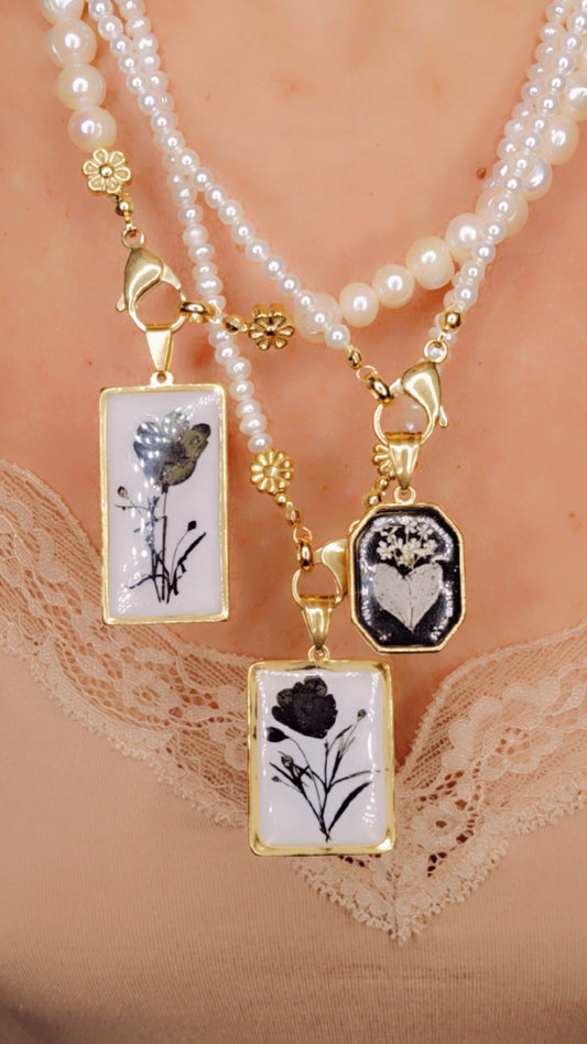 Ciondolo Black Flower