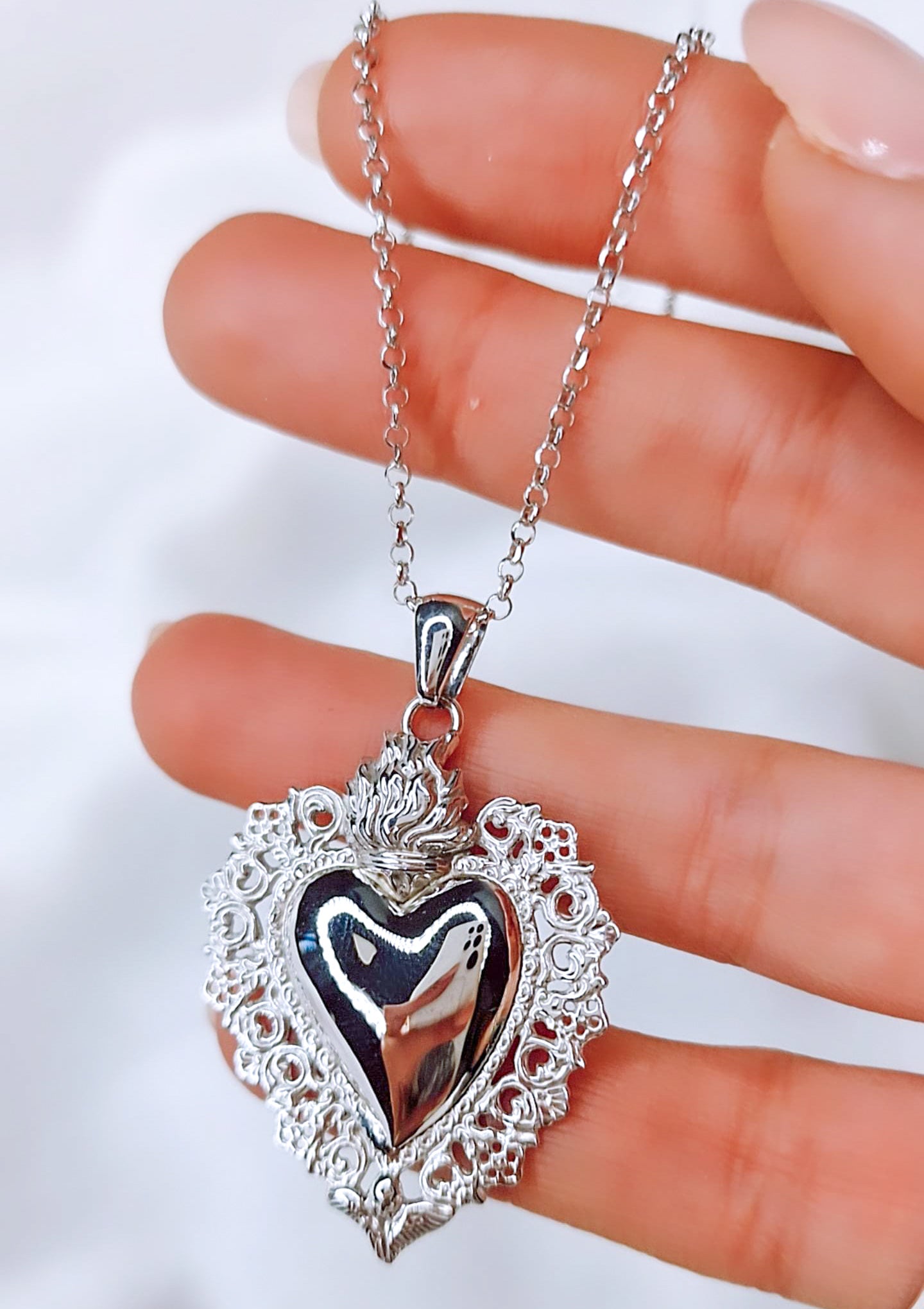 Collana Sacred Heart big